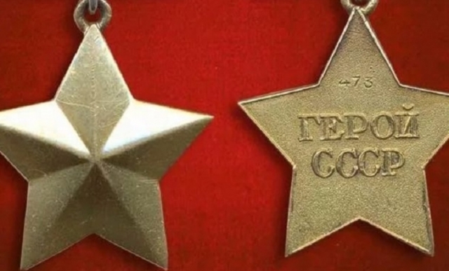 2 ноября 1938 году звание Героя Советского Союза впервые было присвоено женщинам