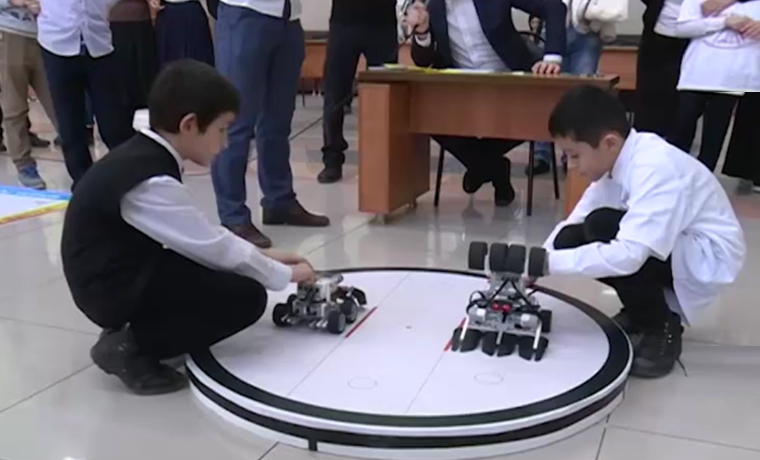В Грозном прошли республиканские соревнования по робототехнике 