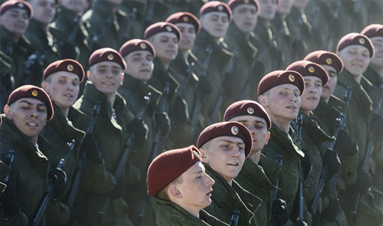 5 апреля в 2016 году указом Владимира Путина учреждена Федеральная служба войск национальной гвардии 