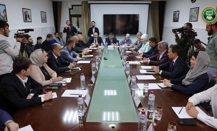 Ахмед Дудаев провел совещание по вопросам подготовки и проведения праздника татар «Сабантуй» в ЧР