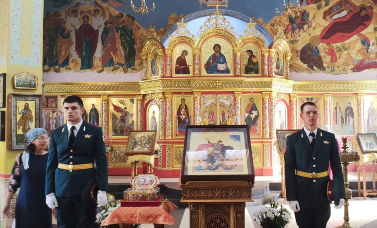 Росгвардейцы присоединились к Всероссийскому молебну о победе в ЧР