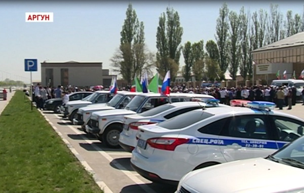 В Чечне Всемирный День охраны труда отметили автопробегом