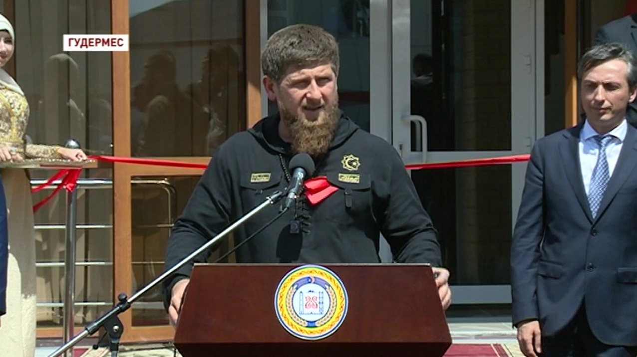 Глава Чечни принял участие в открытии унифицированного лечебного корпуса при Гудермесской ЦРБ