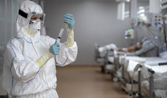 В России за сутки выявили 4 744 заразившихся коронавирусом