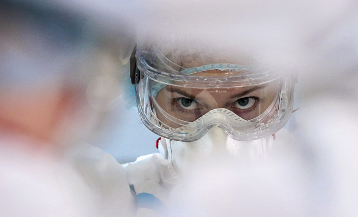Эксперты считают, что к концу декабря ситуация с коронавирусом в РФ стабилизируется