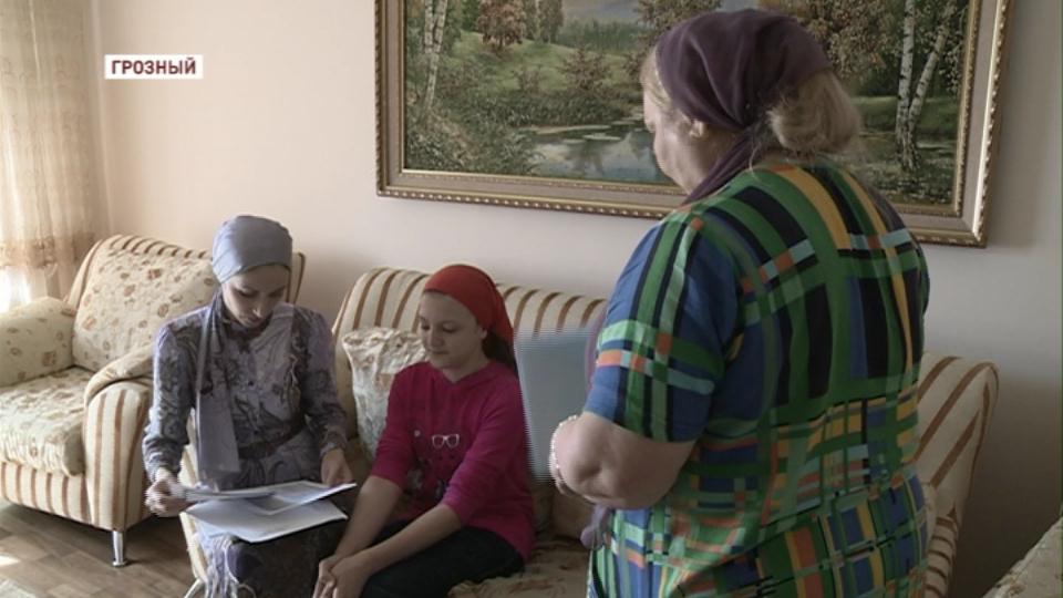 Фонд им. А.-Х.Кадырова выделил средства на лечение двум семьям