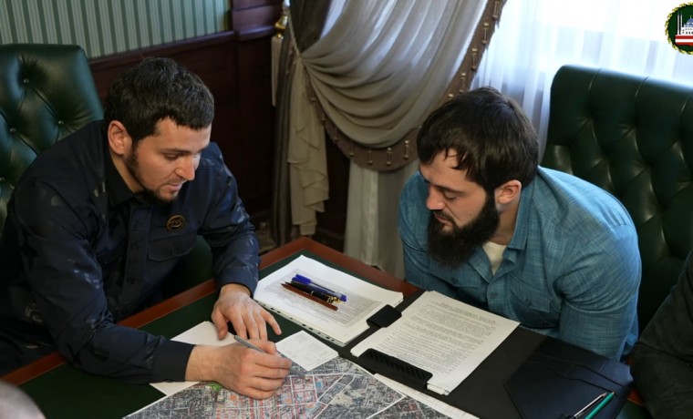 Хас-Магомед Кадыров провел рабочее совещание с сотрудниками мэрии Грозного