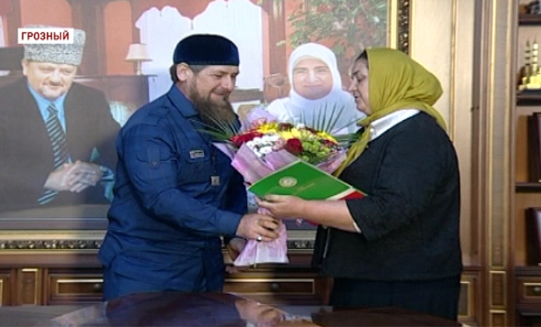 Рамзан Кадыров встретился с матерями и вдовами погибших при исполнении правоохранителей