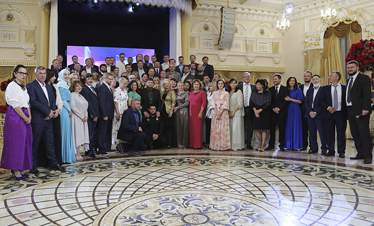 Рамзан Кадыров дал торжественный ужин в честь участников Всероссийского форума СМИ