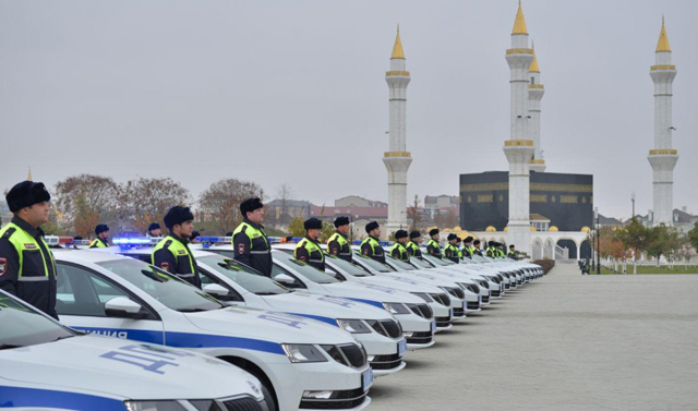 Автопарк УГИБДД МВД по ЧР пополнился 98 патрульными машинами.