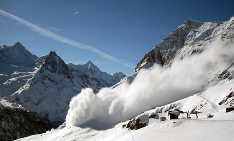 МЧС предупреждает о сходе лавин в горах Северного Кавказа