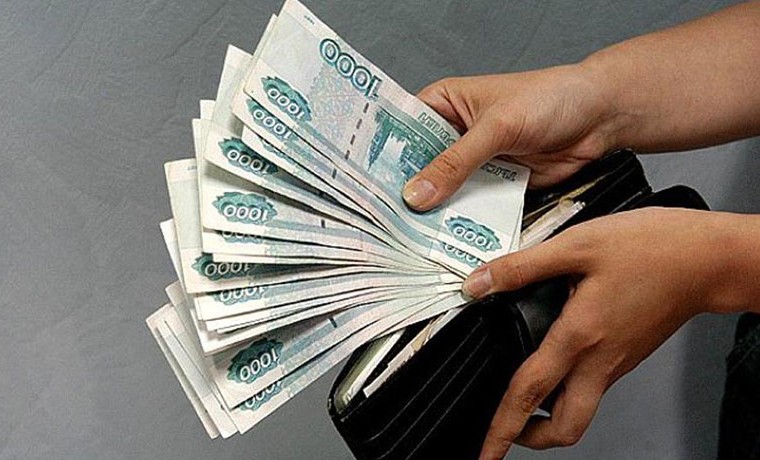 Совфед: Более трети россиян получают серую зарплату