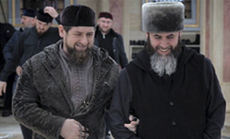 Рамзан Кадыров поздравил муфтия Чечни Салаха Межиева с днем рождения