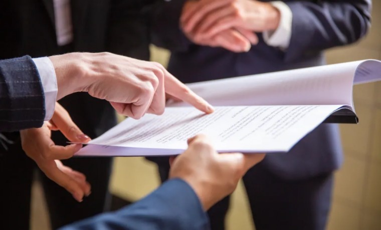 Юрист SuperJob рассказал, может ли работодатель уволить за подработку