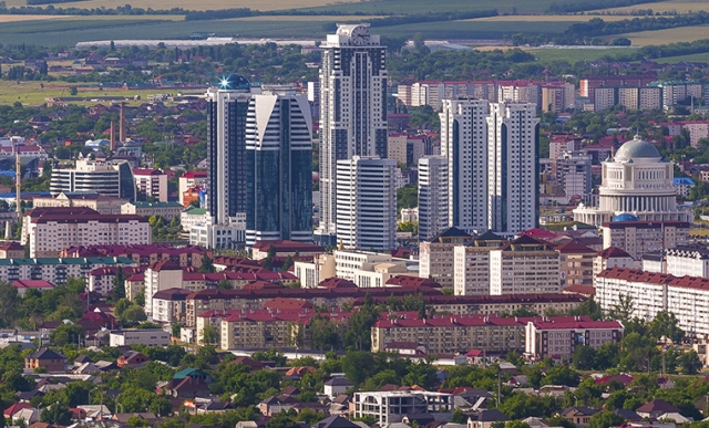 Грозный - лидер рейтинга городов России по качеству дорог и доступности парковок