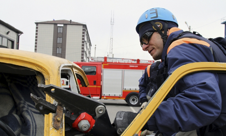 В Грозном определили лучшую пожарно-спасательную часть по ликвидации последствий ДТП 