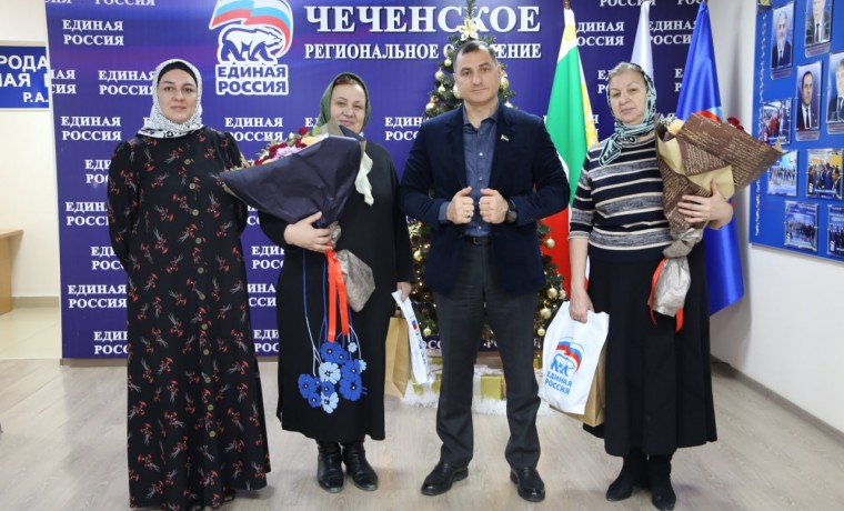 В ЧР отметили родителей, принимавших активное участие в мониторинге капремонта школ