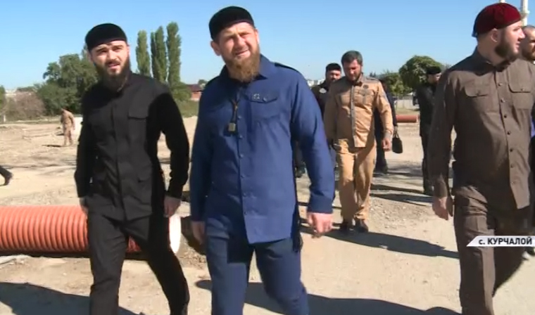 Рамзан Кадыров провел инспекцию строительных работ в Курчалое