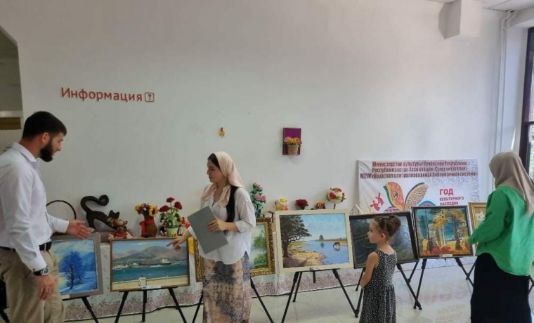 В Наурском районе прошла выставка картин из фондов Мемориального комплекса имени А.А. Кадырова