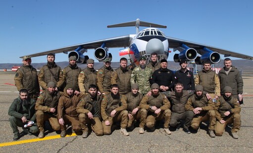 Сотрудники Росгвардии из Российского университета спецназа отправились на учения в Арктику