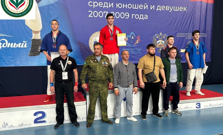 Чеченский спортсмен завоевал право на участие в первенстве мира по борьбе на поясах