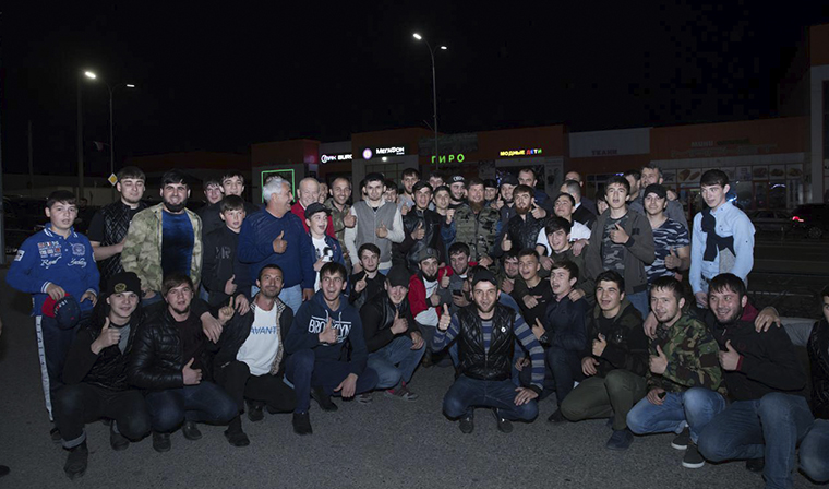 Рамзан Кадыров с соратниками совершил массовый забег из Центароя до селения Ойсхара