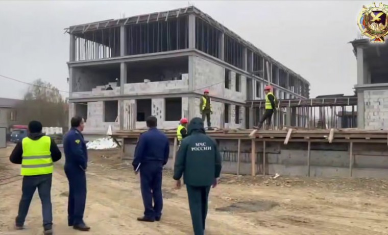 Прокуратура Урус-Мартановского района проверила строительство школы в селе Шалажи