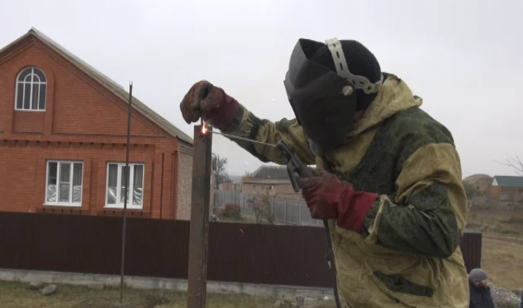 В Самашках идет работа по прокладке газопровода к новостройкам