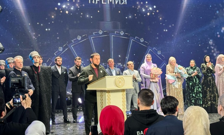 В Чеченской государственной филармонии прошла 13 музыкальная премия «ПЕСНЯ ГОДА 2023».