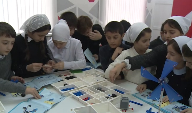 В Чечне продолжается реализация национального проекта «Образование»