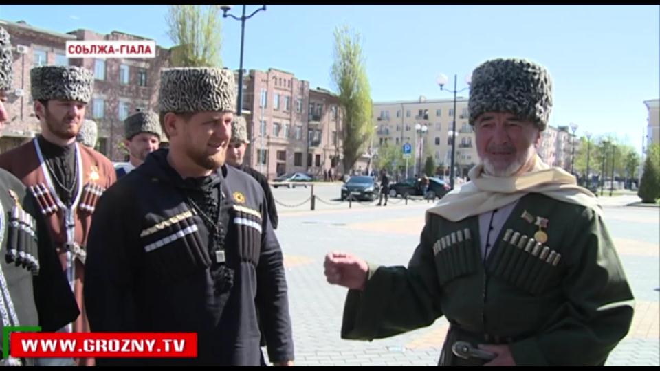 Рамзан Кадыров поздравил жителей республики с днем чеченского языка