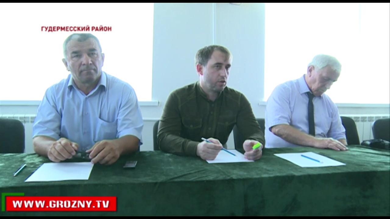 Глава администрации Гудермесского района Чечни встретился сегодня с жителями ряда населенных пунктов