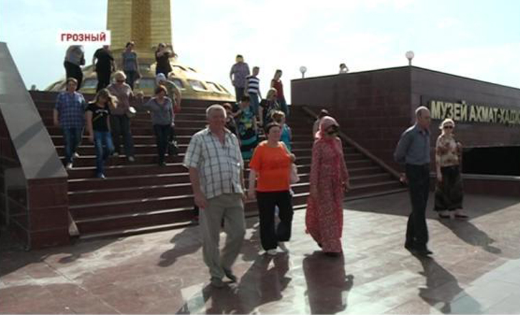 С приближением летнего сезона количество туристов, желающих посетить Чечню, возросло