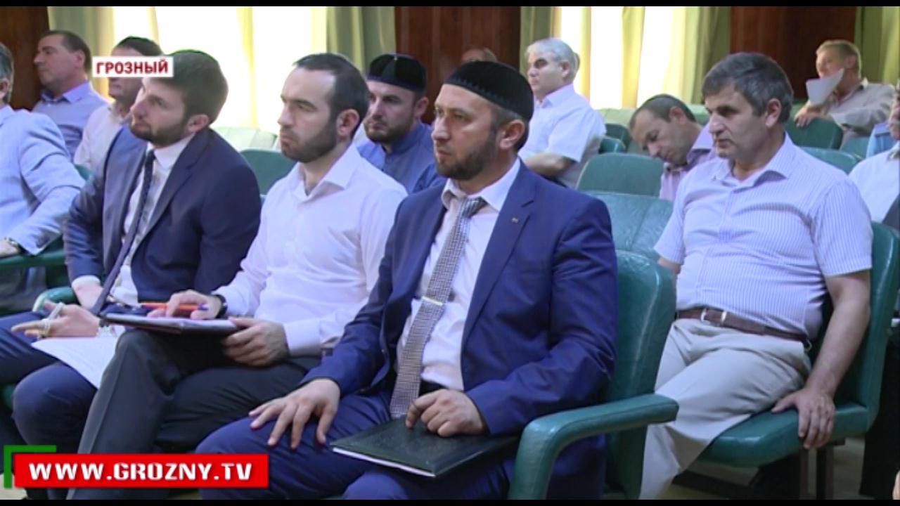 В ГИБДД Чечни прошло совещание по безопасности дорожного движения