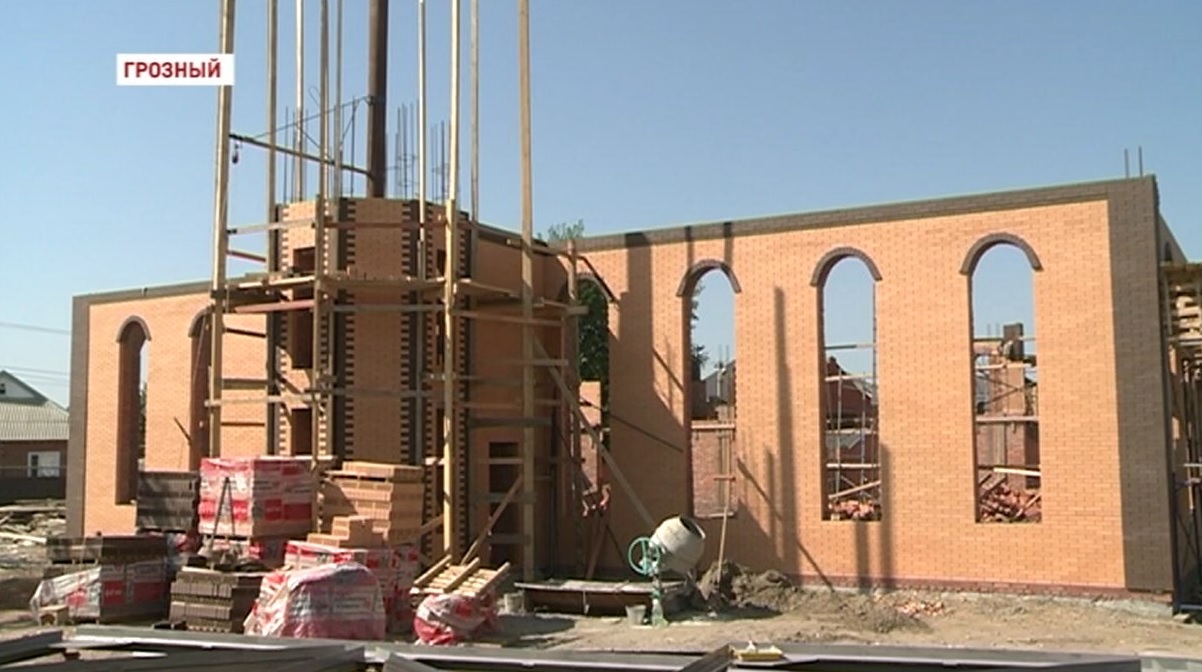 В Октябрьском районе Грозного ведется строительство новой мечети