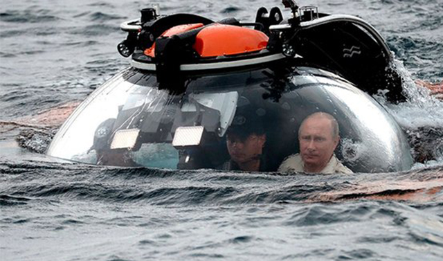 Путин в батискафе спустился к месту гибели подлодки Щ-308 «Семга»