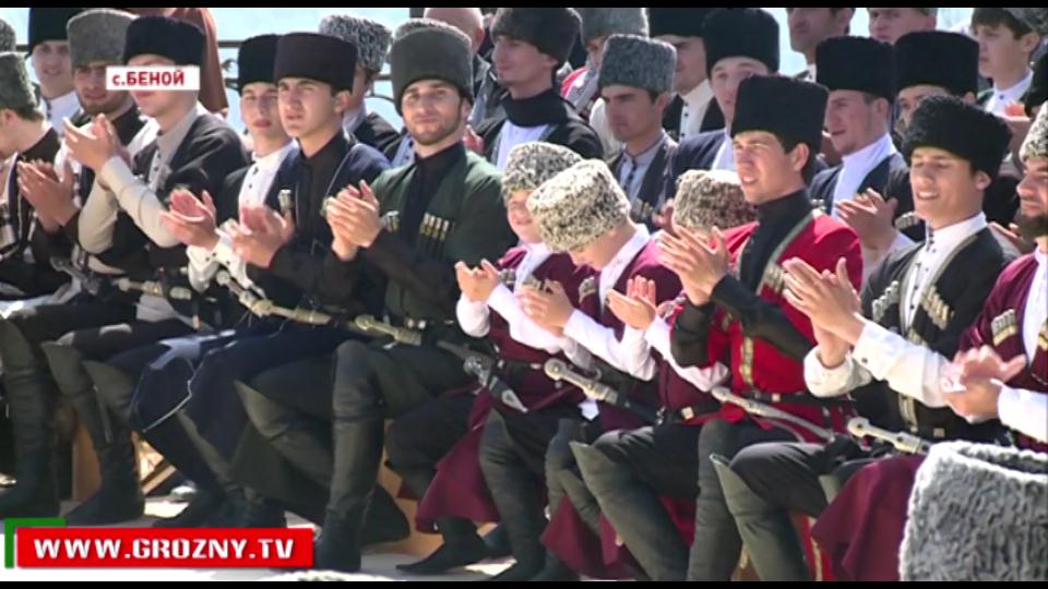 Финал республиканского конкурса танца в Беное посетил Рамзан Кадыров