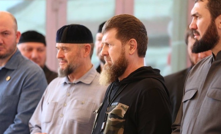 В Ахмат-Юрте открыли парк «Путь отца» к 75-летию Ахмата-Хаджи Кадырова