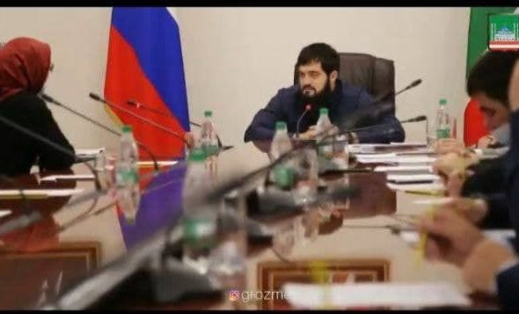 Первый заместитель мэра Грозного Мансур Абдулаев провел прием граждан