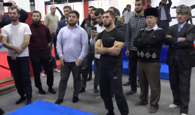 В школах Чечни будут преподавать основы гимнастики