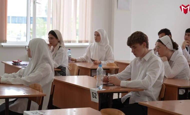 Более 17 тысяч девятиклассников в Чеченской Республике сдали ОГЭ по выборочным предметам
