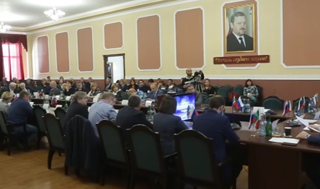 В Грозном прошел форум «Современное развитие педагогического образования»