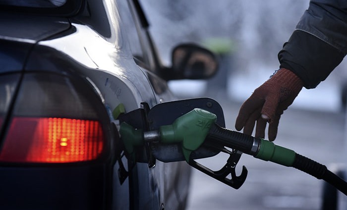 Власти решили разобраться в причинах высоких цен на бензин