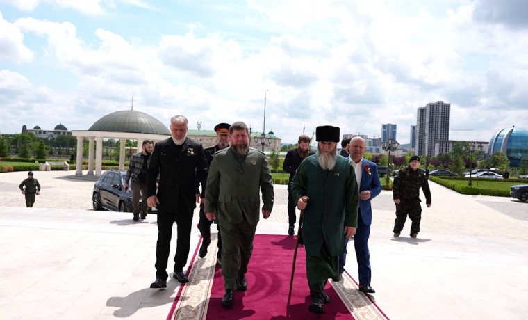 В Грозном прошло торжественное мероприятие, посвященное 79-й годовщине Победы в ВОВ