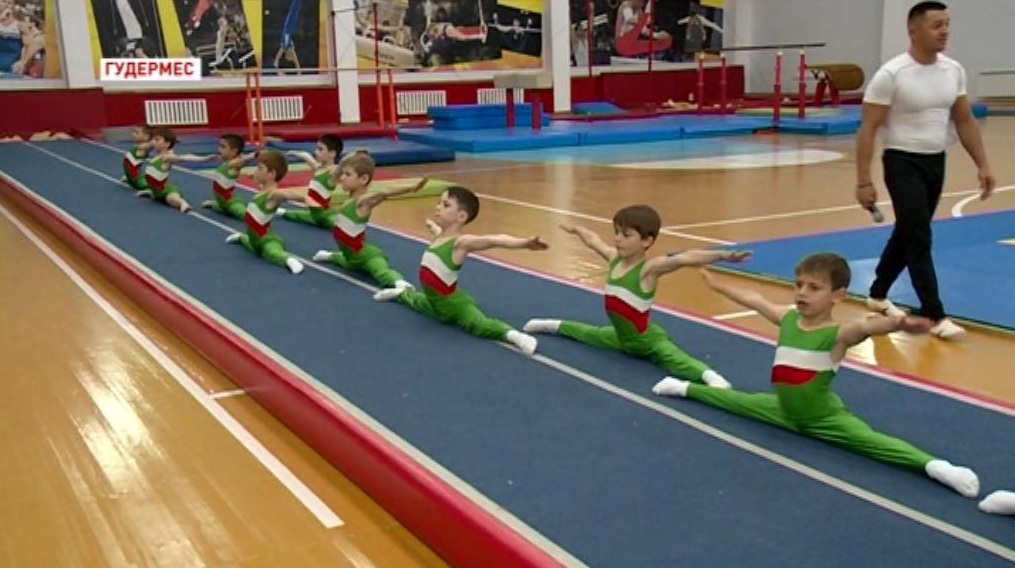 В Гудермесе прошел первый региональный фестиваль спортивной гимнастики «Феникс»