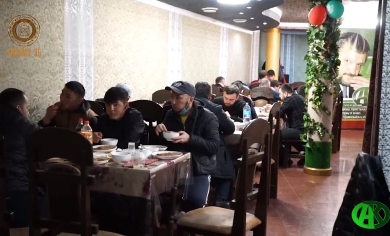 Фонд им. А.-Х. Кадырова организовал в Москве пункты питания для постящихся