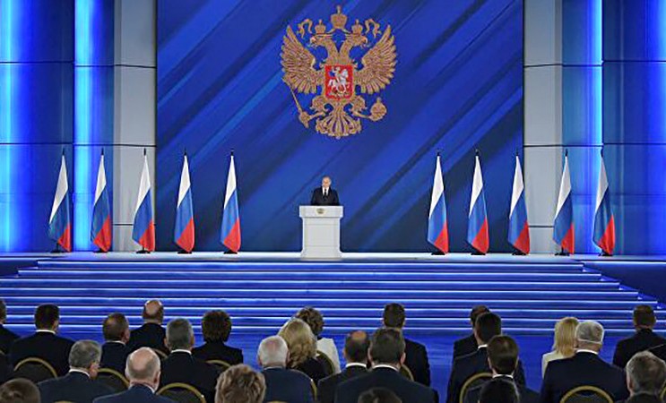 Владимир Путин: В России удалось сохранить пять миллионов рабочих мест