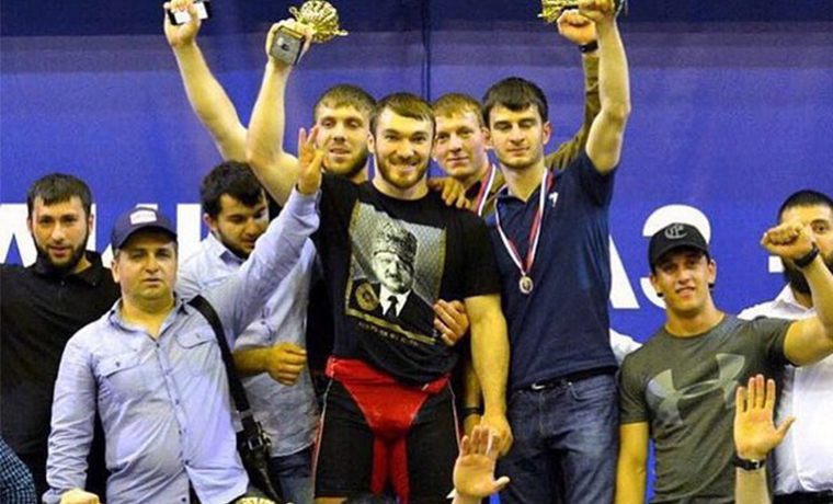 Апти Аухадов стал победителем предолимпийского чемпионата России по тяжелой атлетике