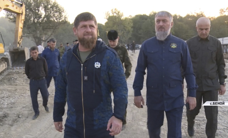 Рамзан  Кадыров посетил объекты строительства Беноя