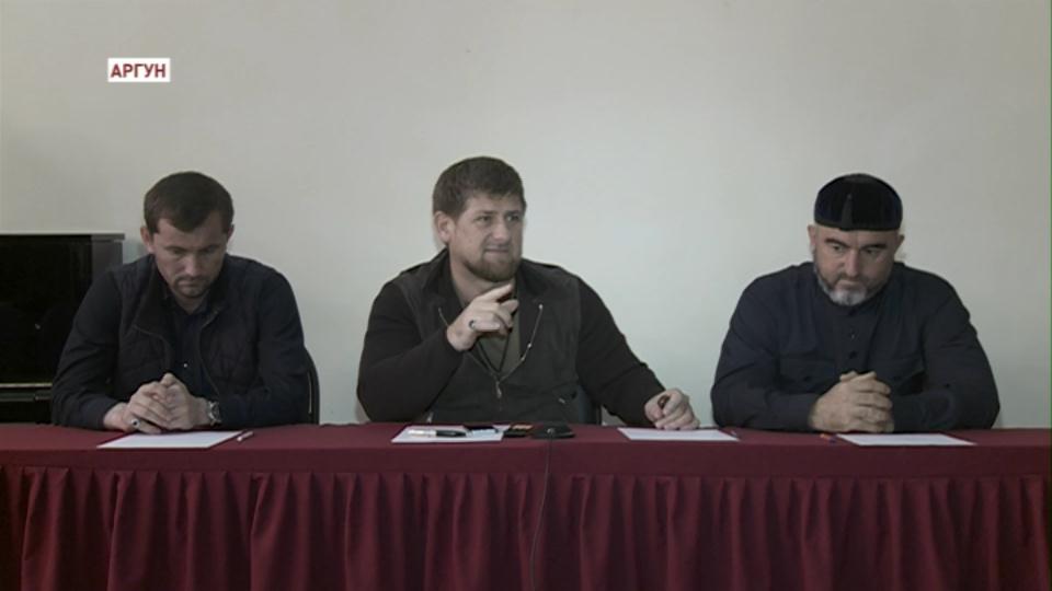 Сотрудница  детской школы искусств Аргуна пожаловалась Р.Кадырову в инстаграм